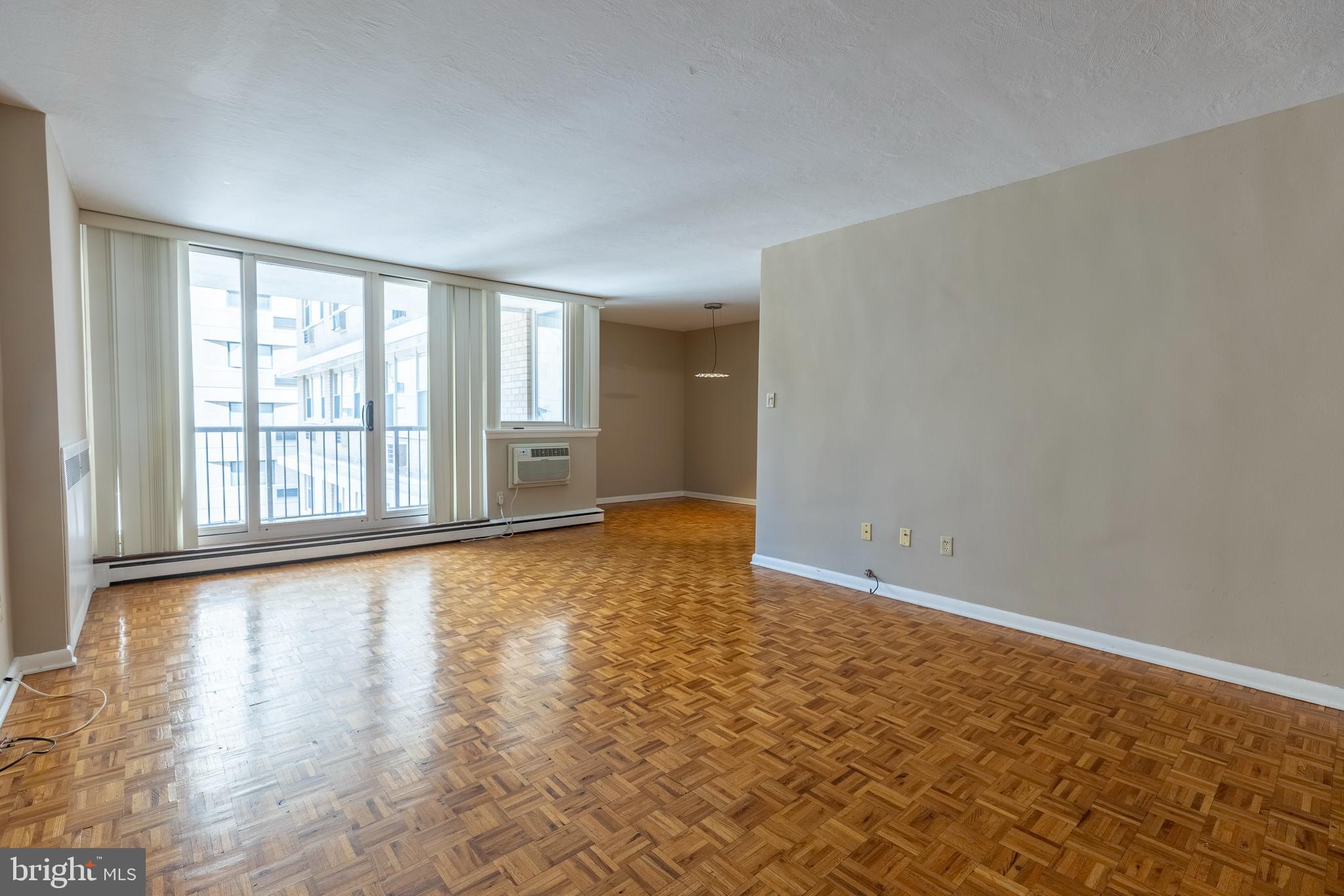 1301 N HARRISON STREET 401