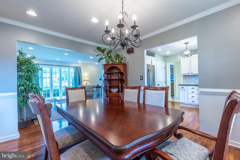 2511 MCCAWBER DRIVE
