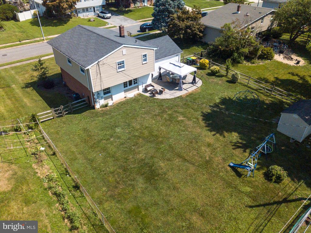 2511 MCCAWBER DRIVE