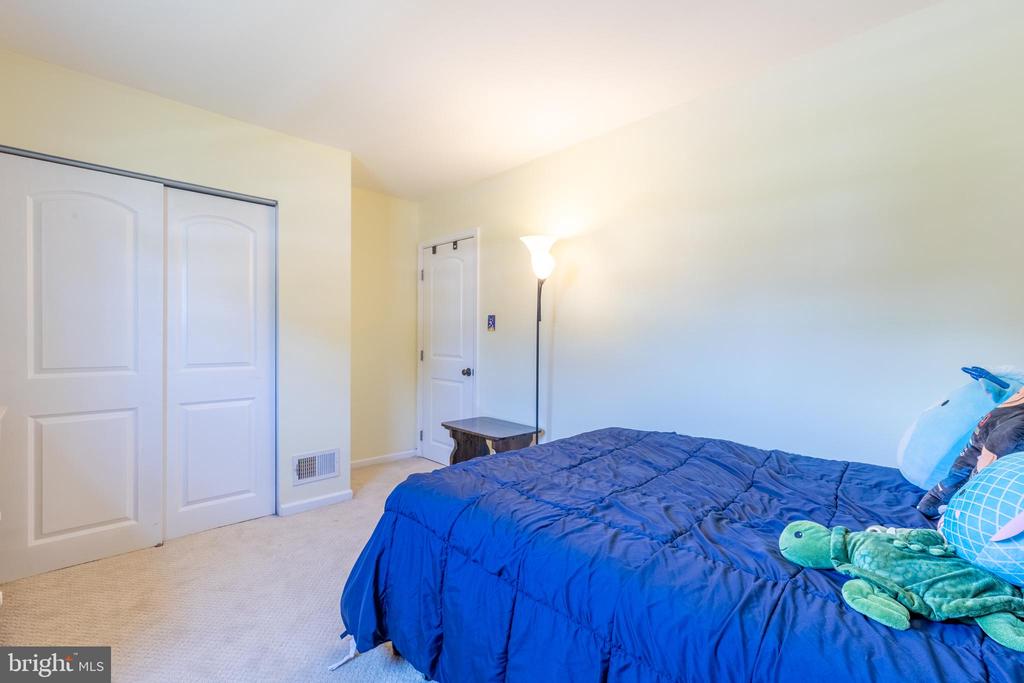 2511 MCCAWBER DRIVE