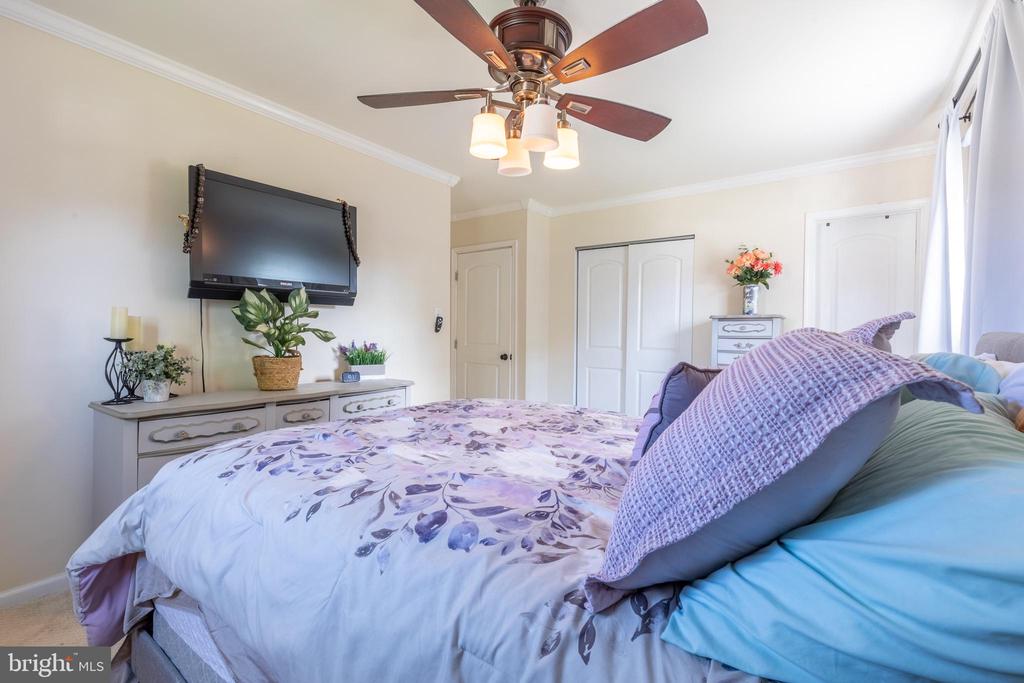 2511 MCCAWBER DRIVE