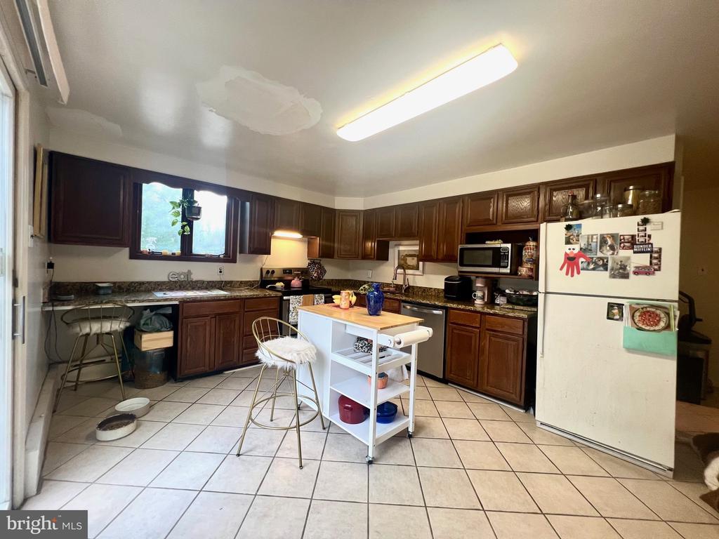2024 GILPIN AVENUE 1