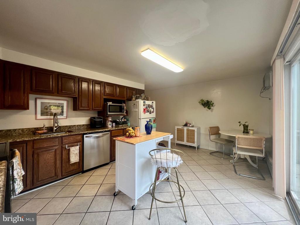 2024 GILPIN AVENUE 1