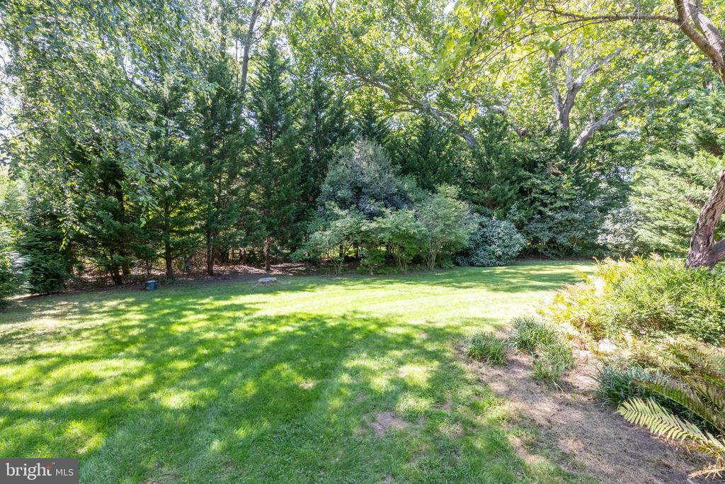 1003 WARWICK LANE