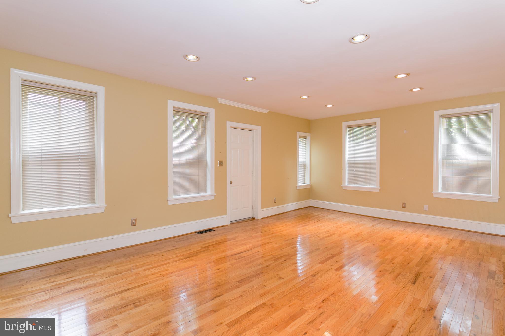 1305 W 13TH STREET 2