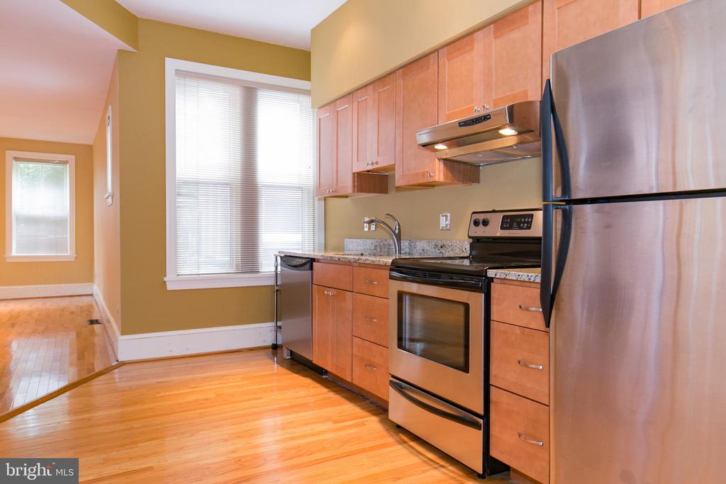 1305 W 13TH STREET 2