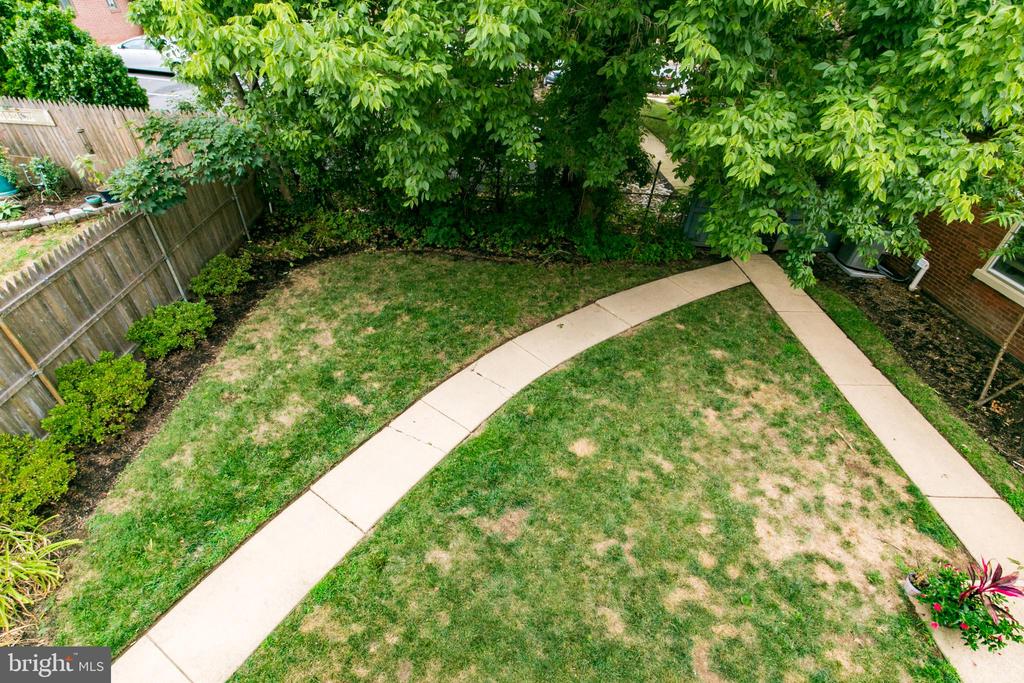 1305 W 13TH STREET 2