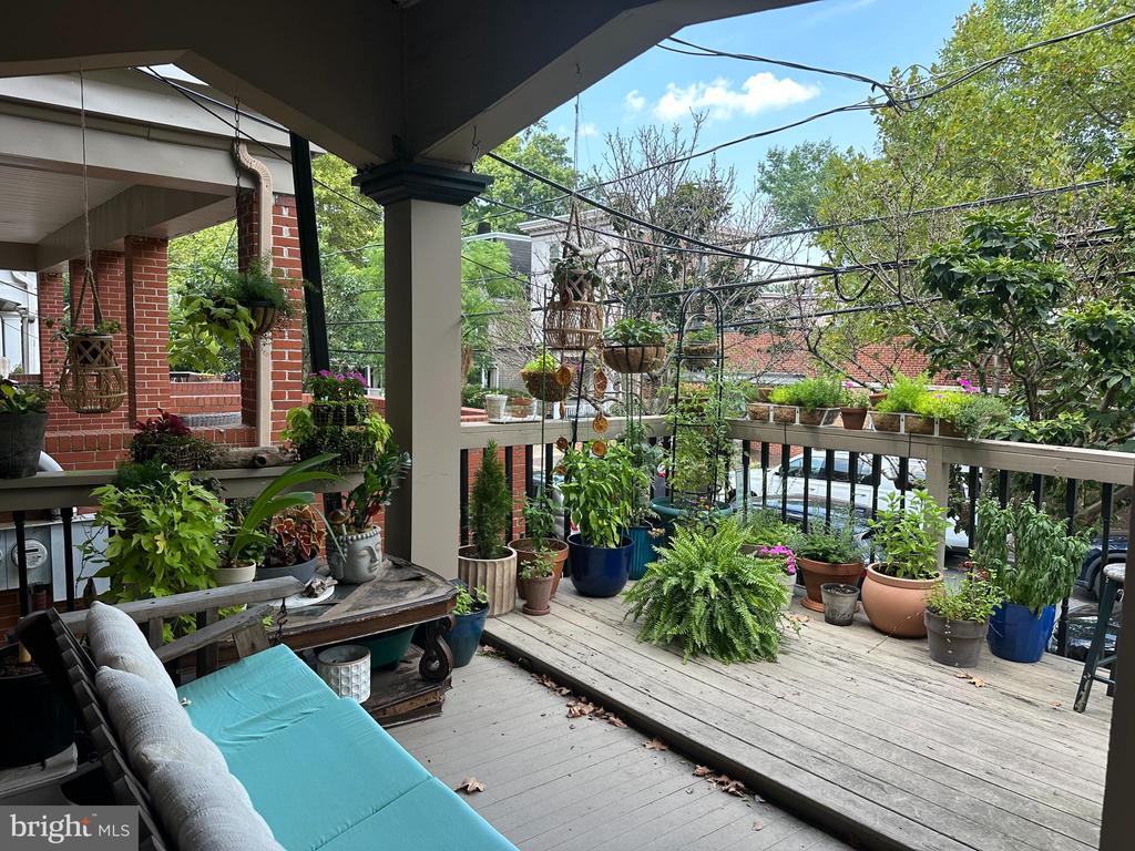 214 W 14 STREET 1