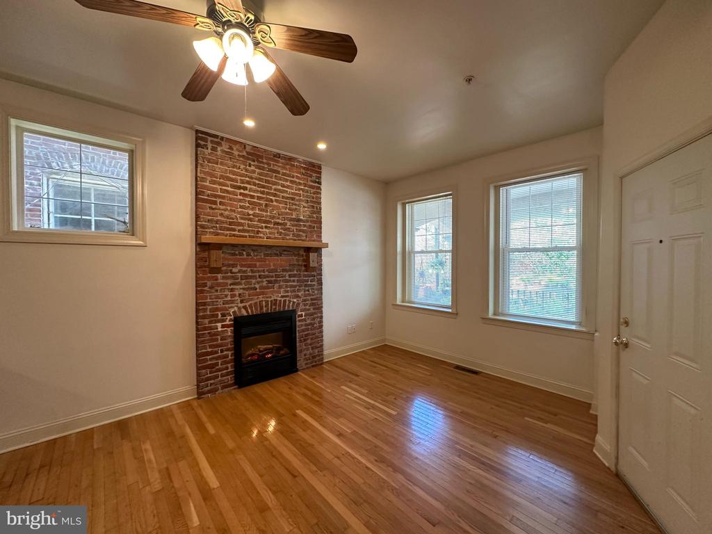 214 W 14 STREET 1