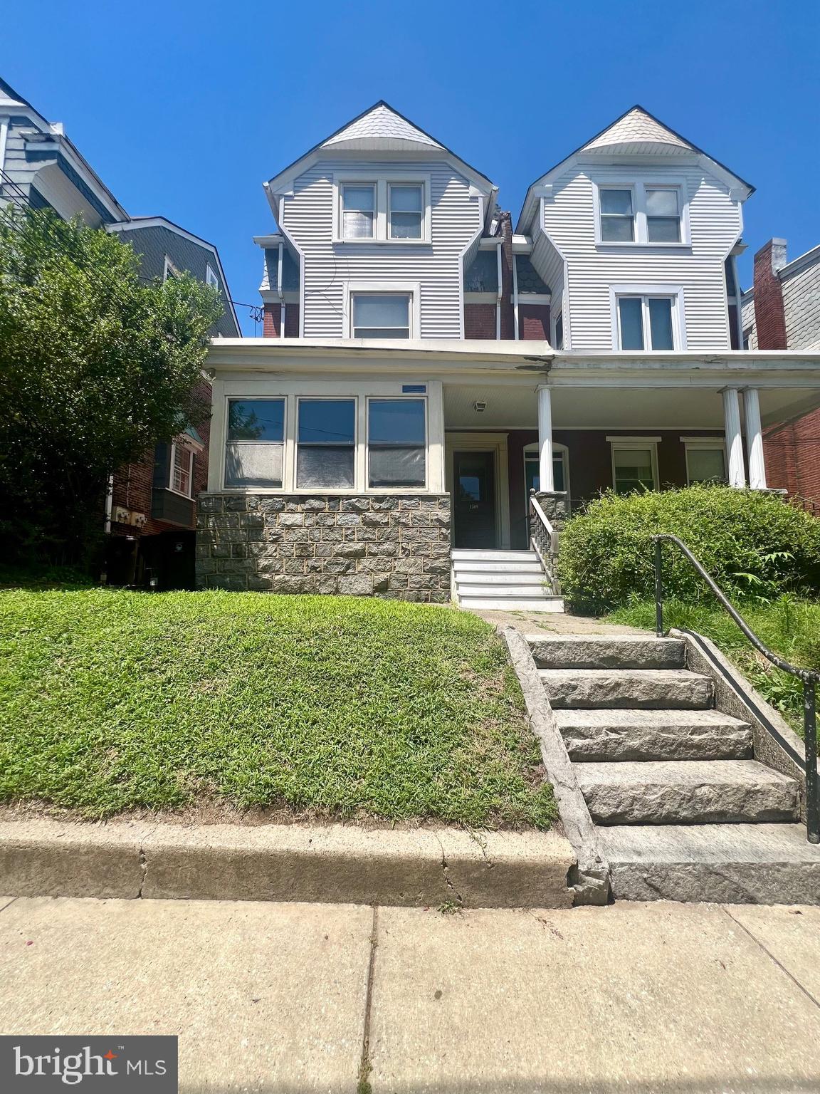 1509 N FRANKLIN STREET 1