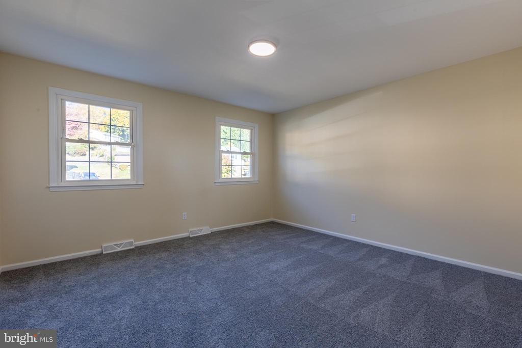 21 PINYON PINE CIRCLE