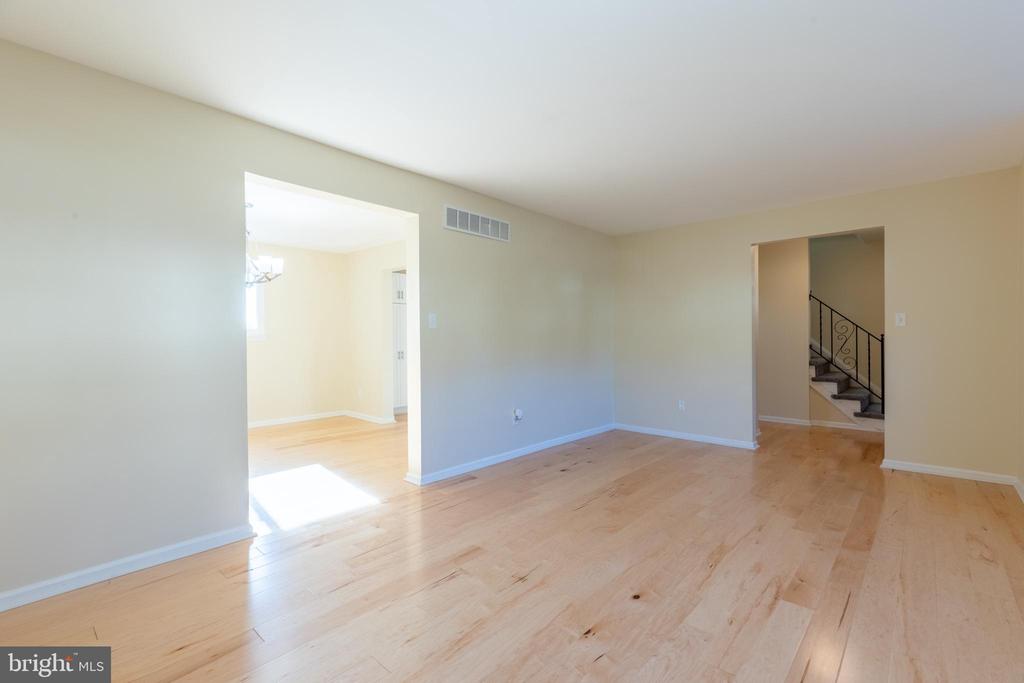 21 PINYON PINE CIRCLE
