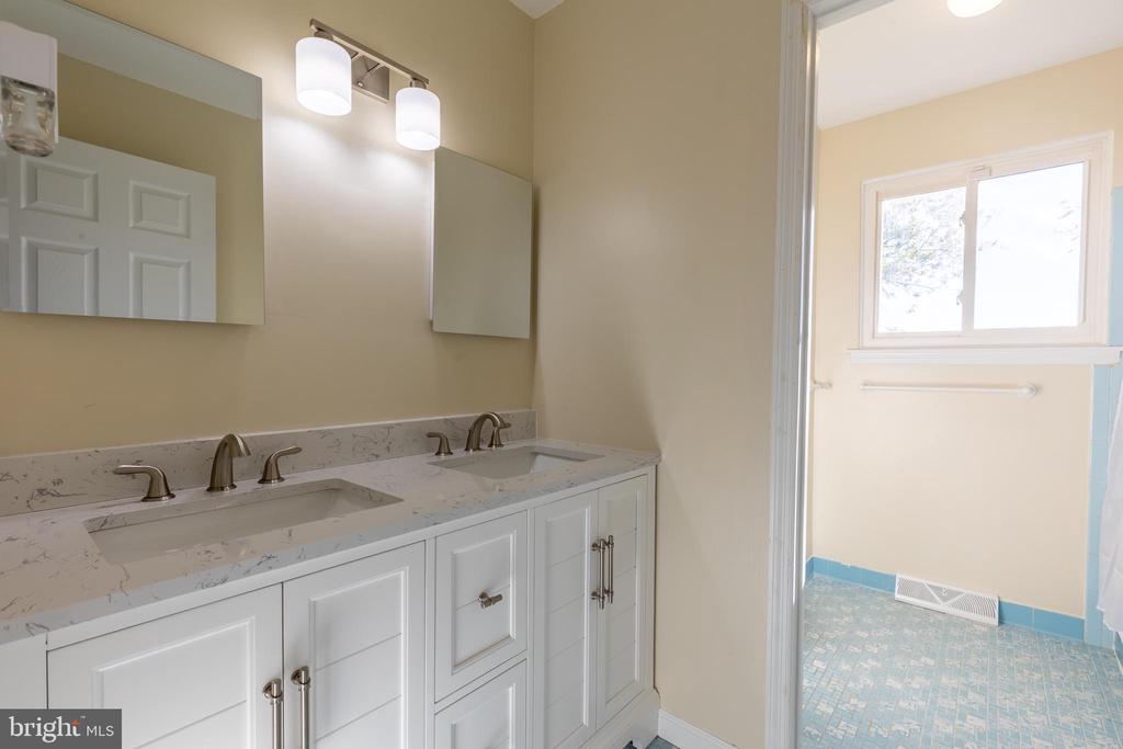 21 PINYON PINE CIRCLE