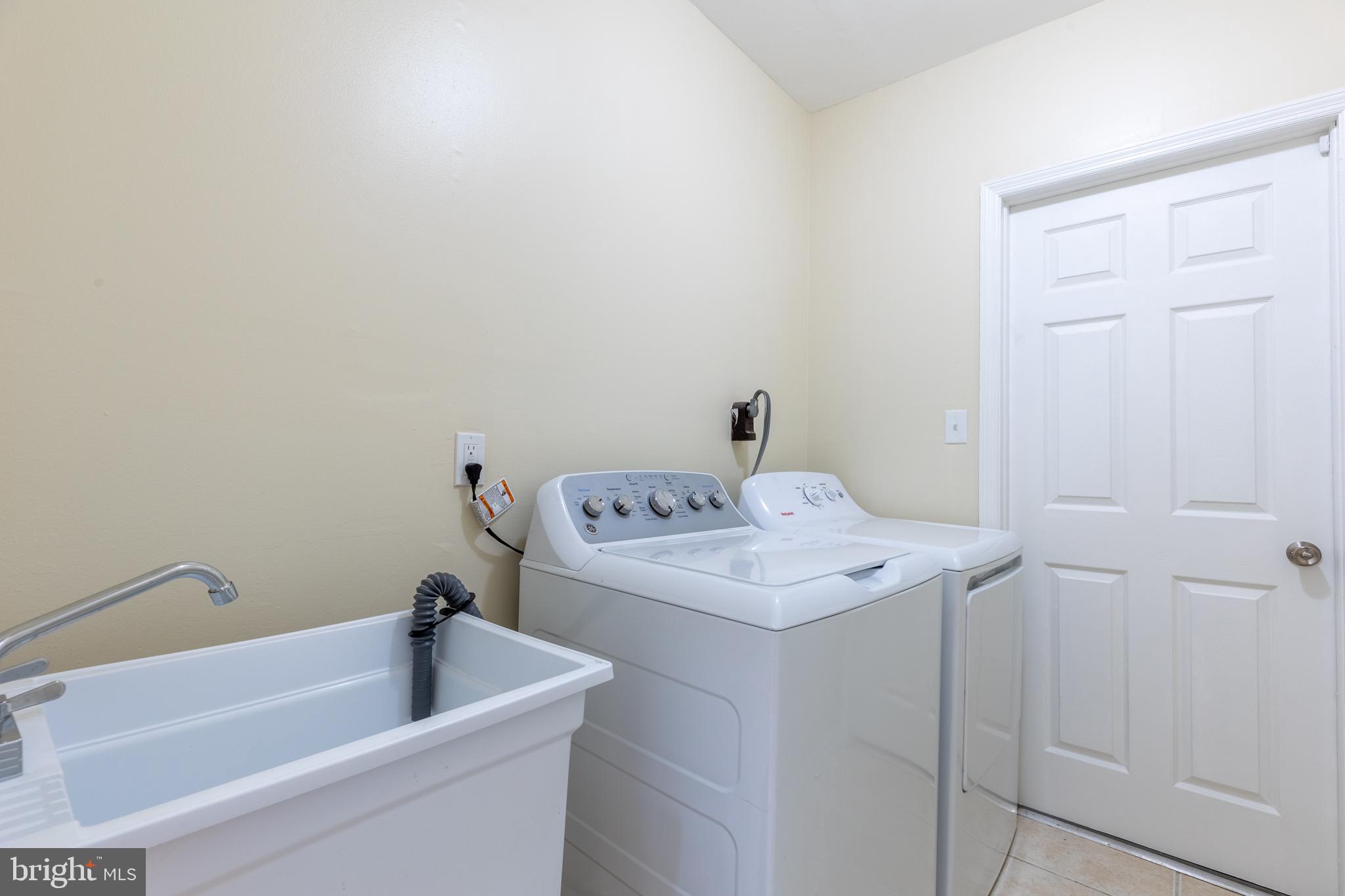 21 PINYON PINE CIRCLE