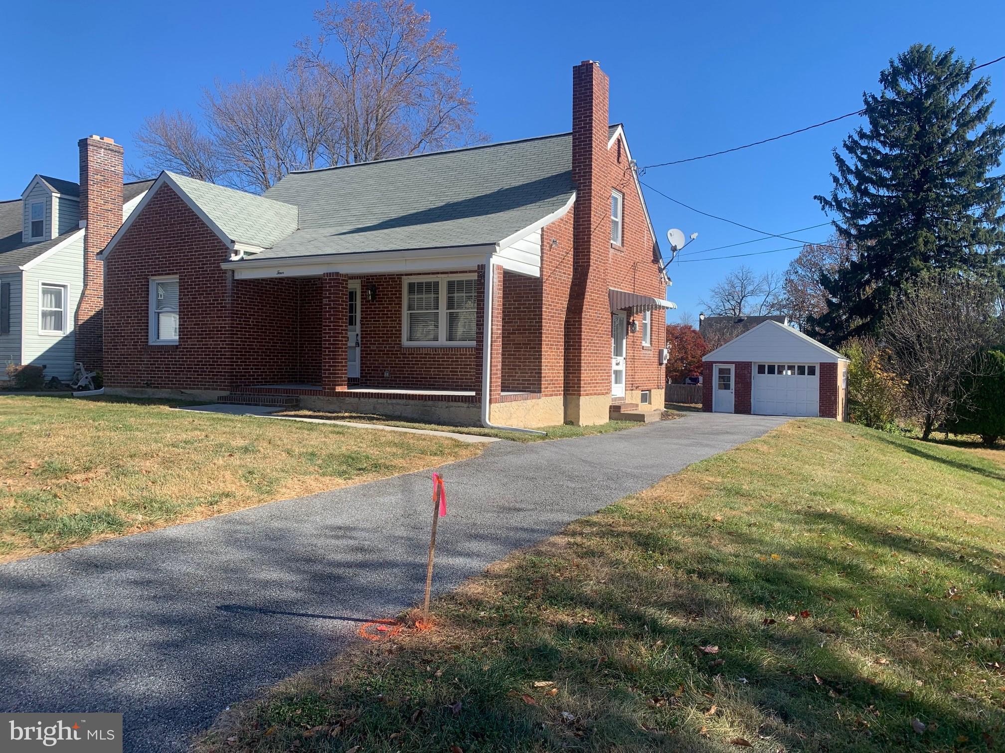 4 MAIN AVENUE