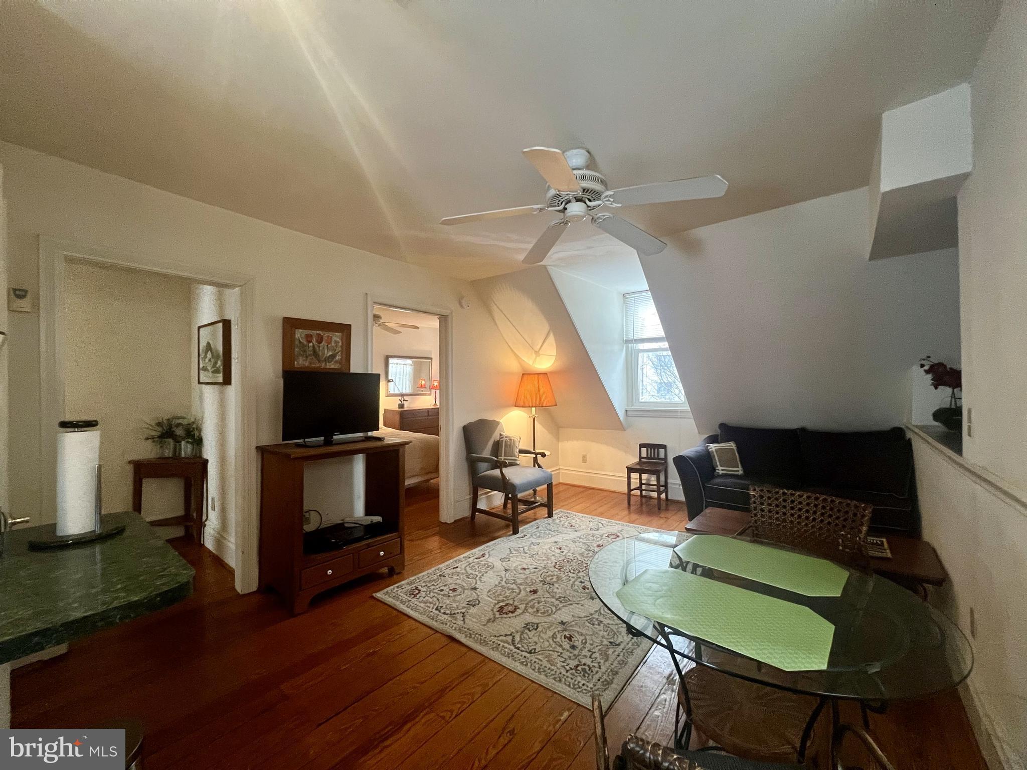 1215 GILPIN AVENUE 3