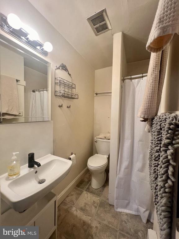 1215 GILPIN AVENUE 3