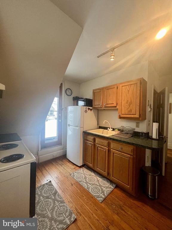 1215 GILPIN AVENUE 3