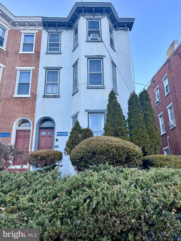 1419 N HARRISON STREET 3