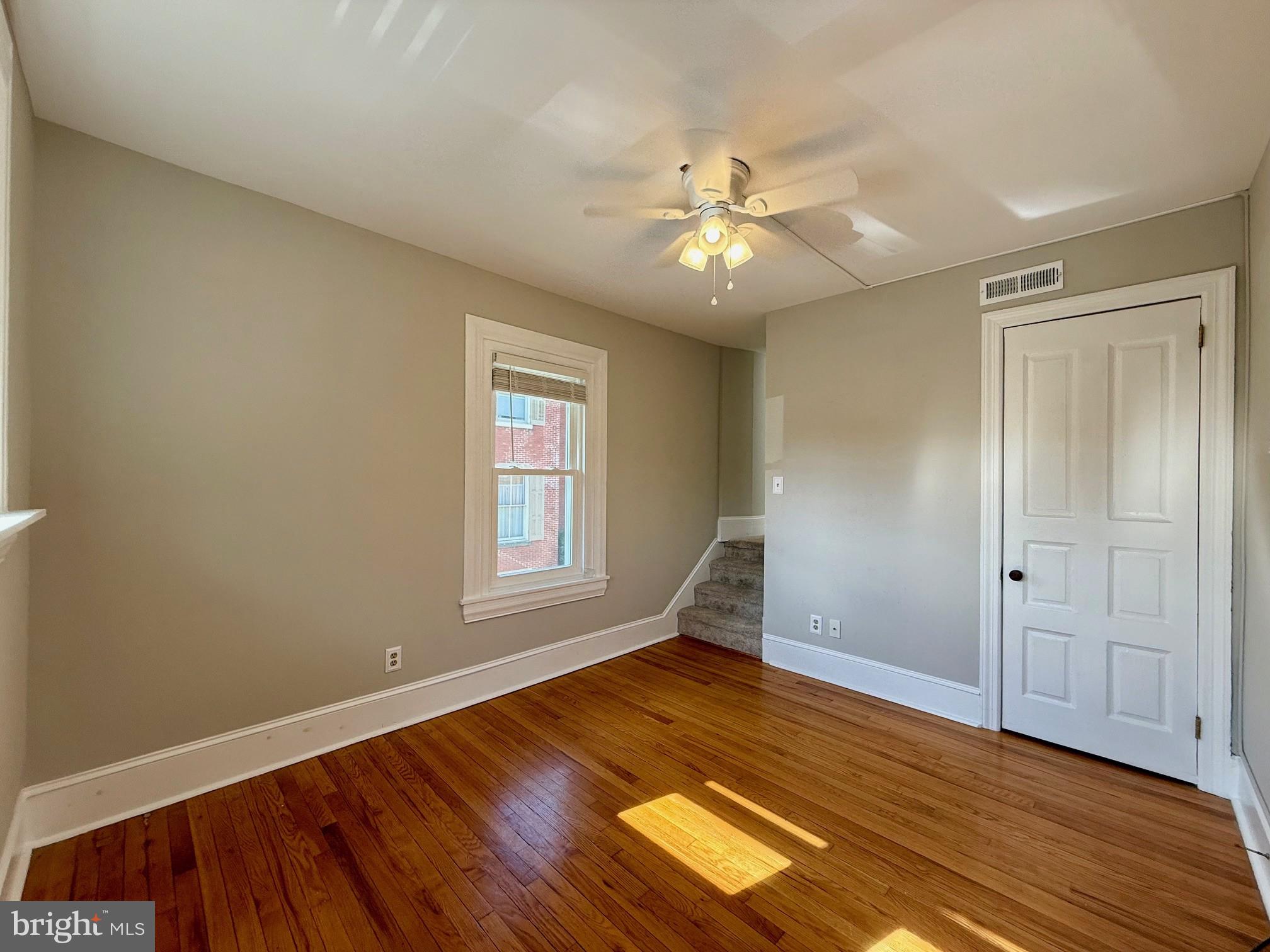 1304 DELAWARE AVENUE 6