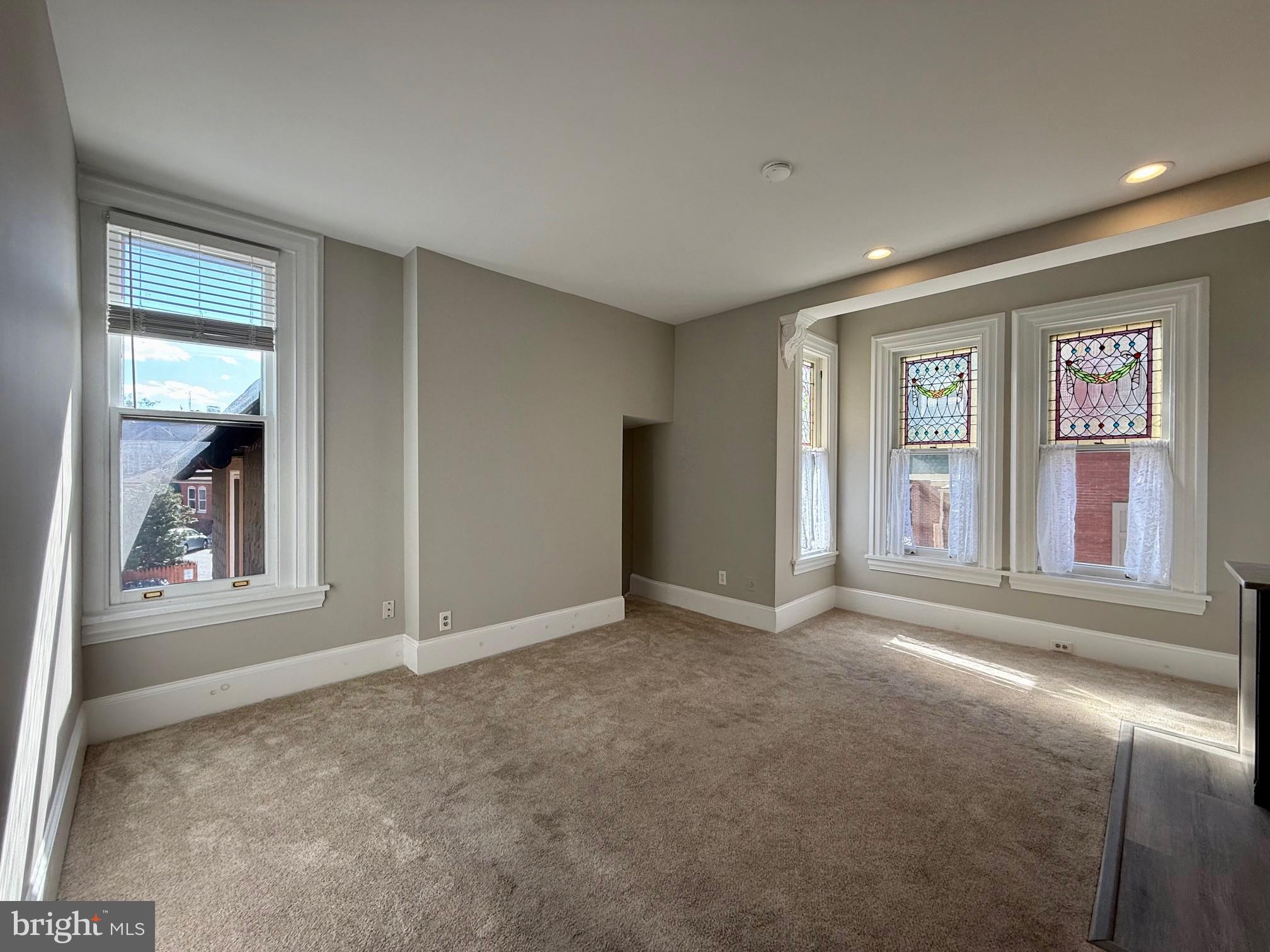 1304 DELAWARE AVENUE 6