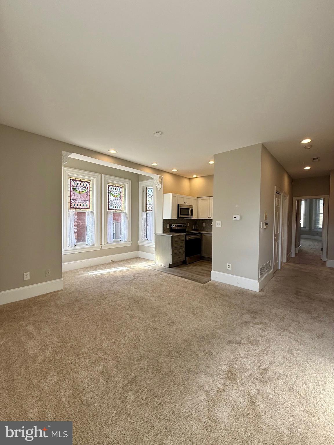 1304 DELAWARE AVENUE 6