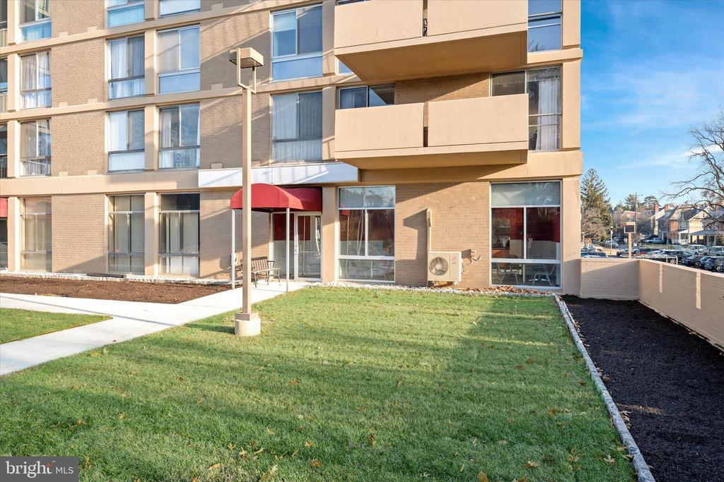 2401 PENNSYLVANIA AVENUE Unit: 103