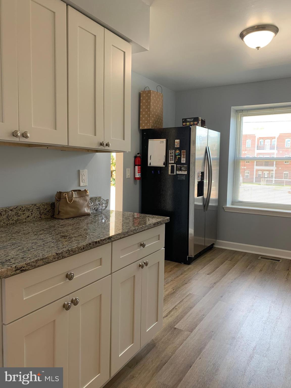 2123 W 7TH STREET