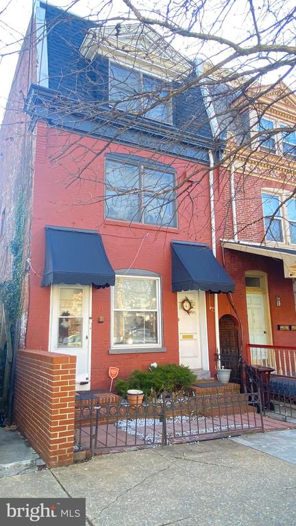708 N VAN BUREN STREET