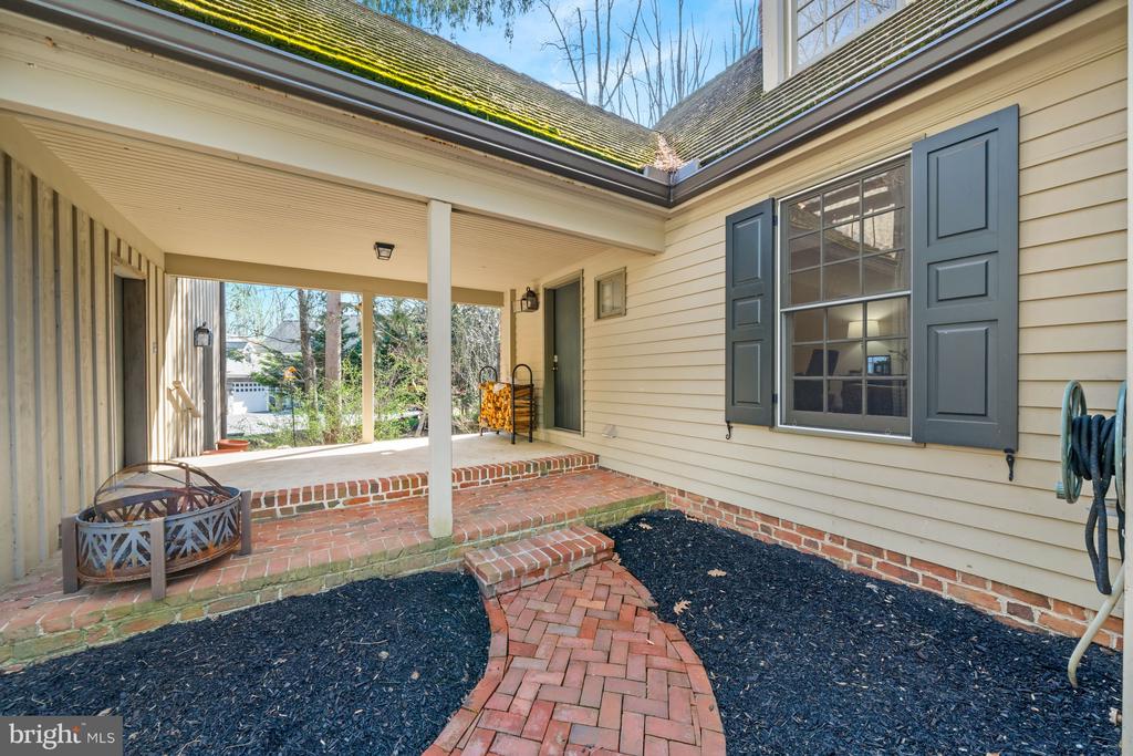 118 CHANDLER LANE
