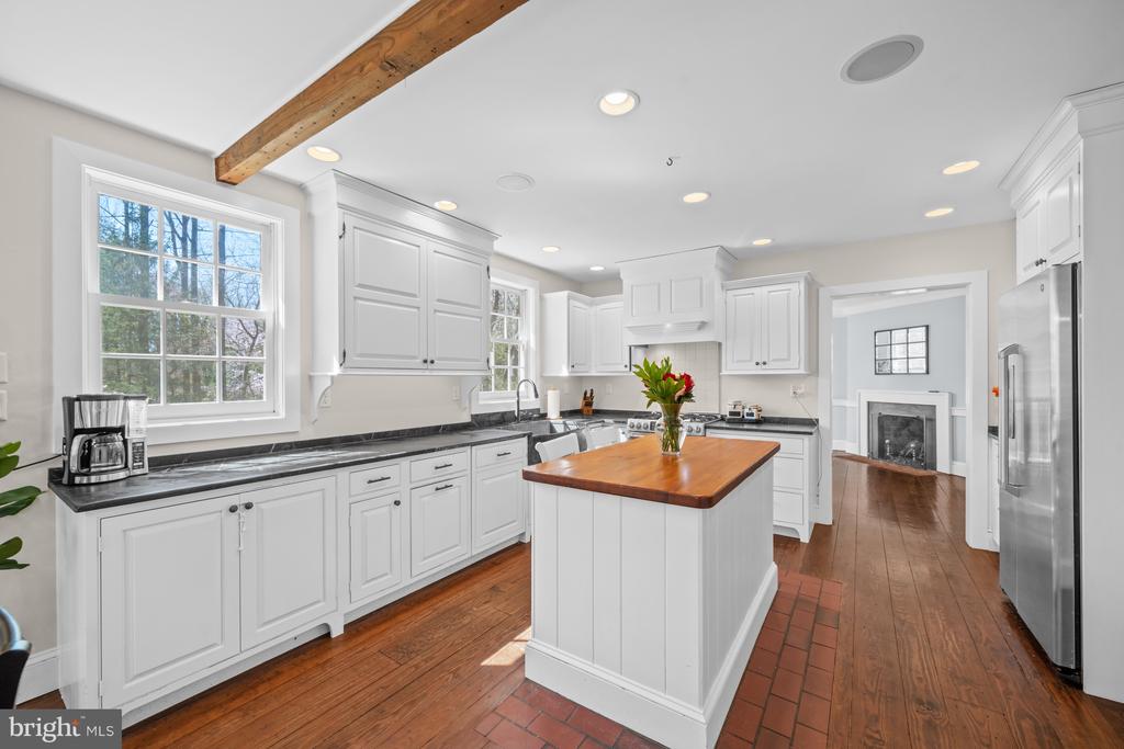 118 CHANDLER LANE