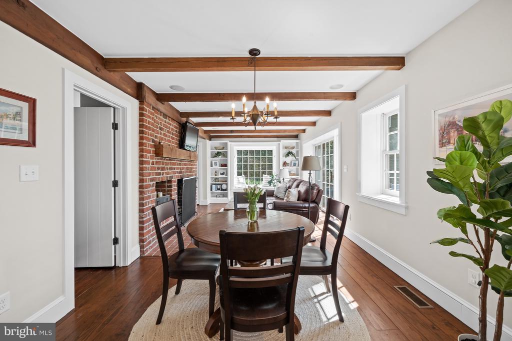 118 CHANDLER LANE