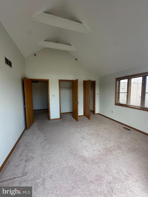 1306 RIVERVIEW AVENUE 7
