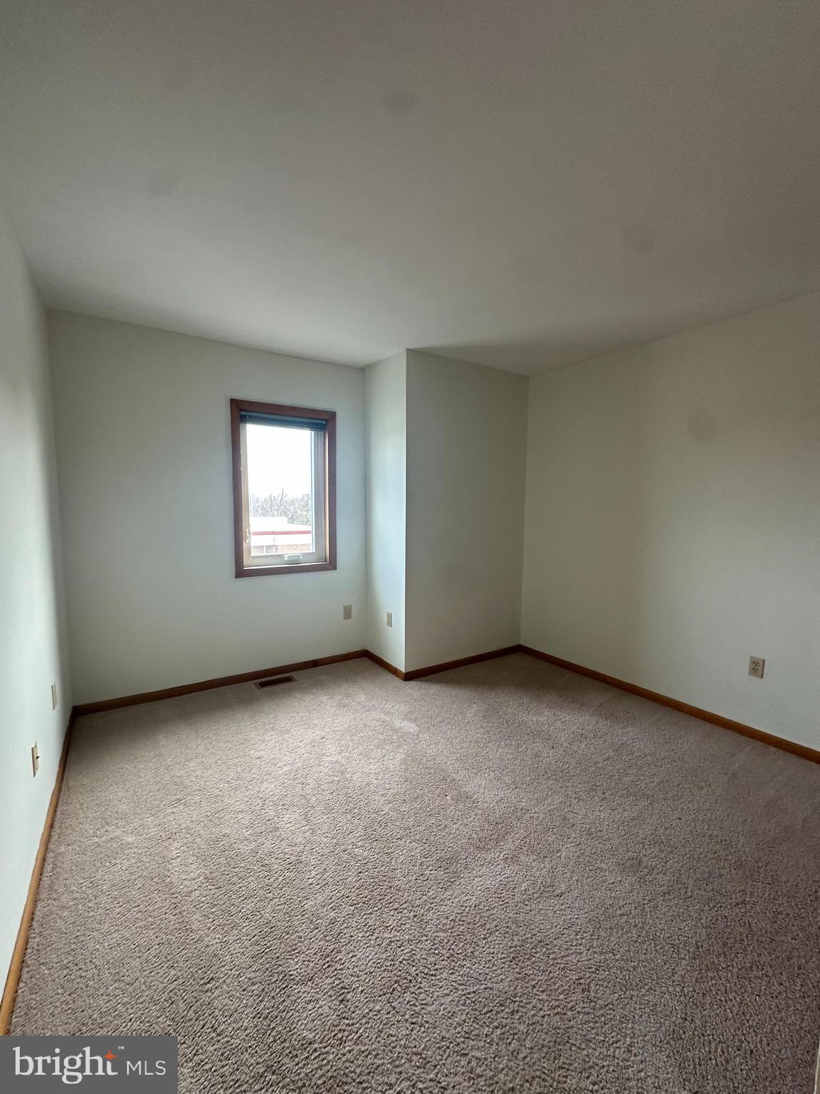 1306 RIVERVIEW AVENUE 7