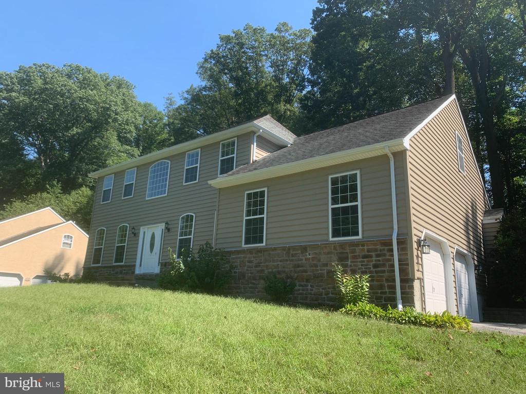 2143 BRACKENVILLE ROAD