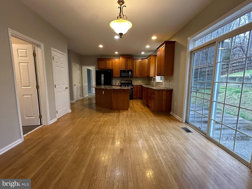 2143 BRACKENVILLE ROAD