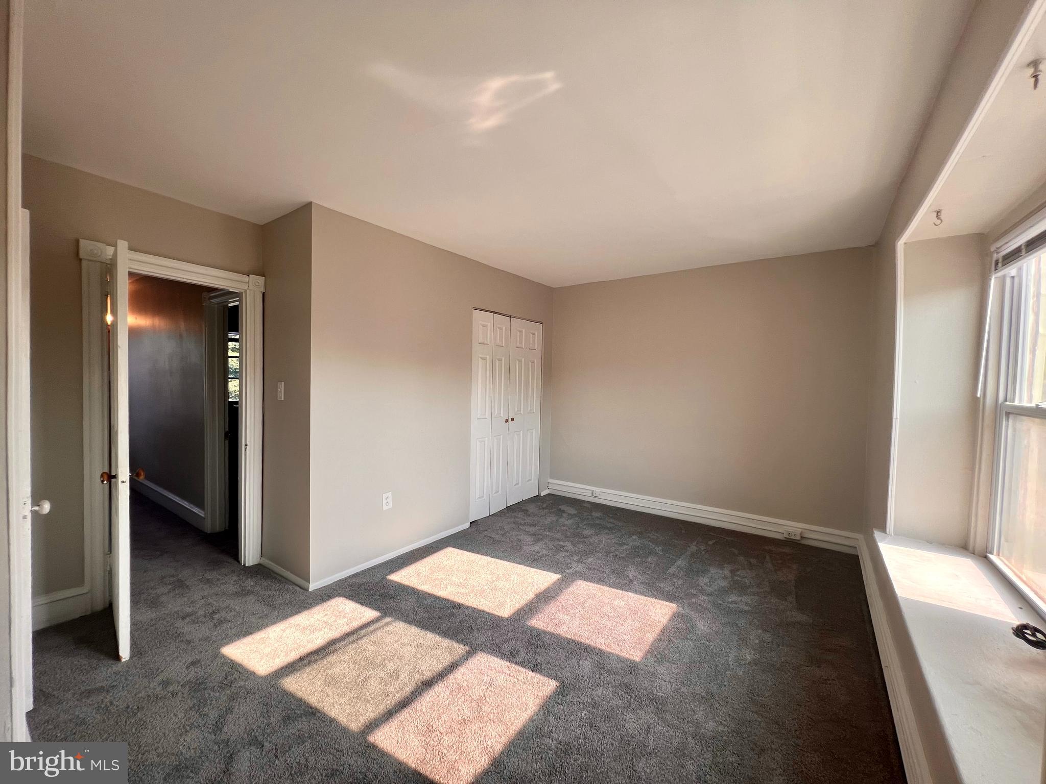 1323 N DUPONT STREET B