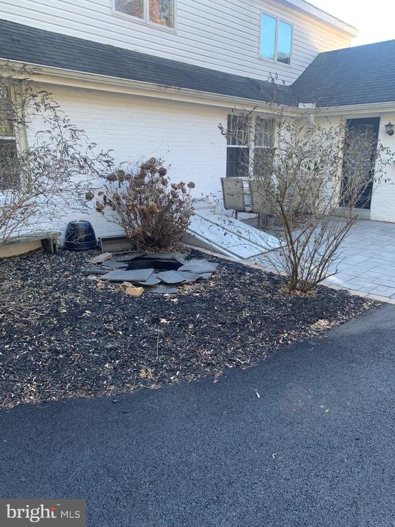 305 CORNWALL ROAD