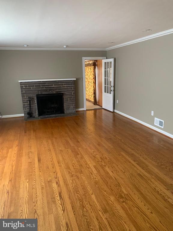 305 CORNWALL ROAD
