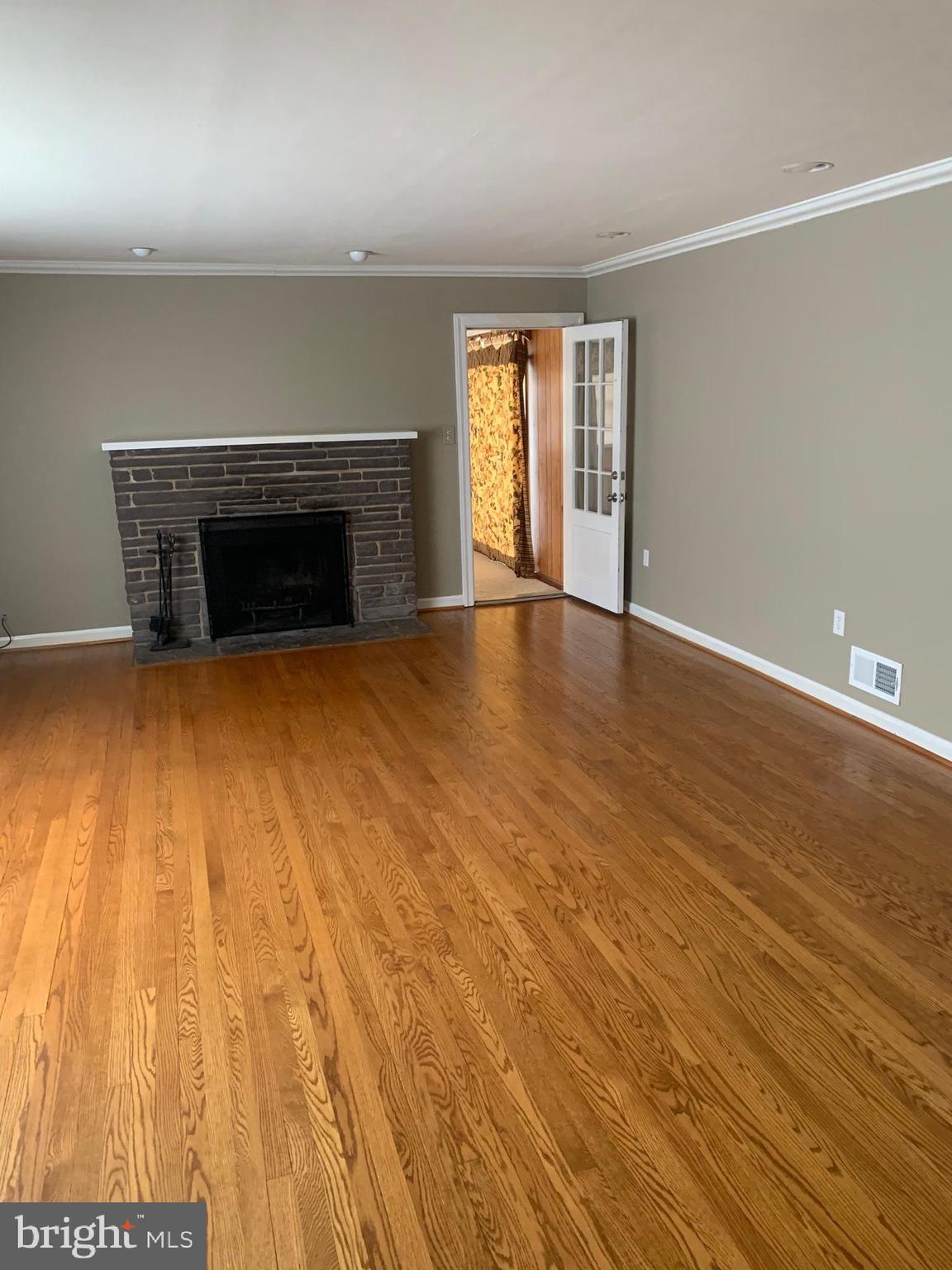 305 CORNWALL ROAD