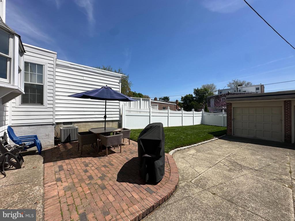 1416 N GRANT AVENUE