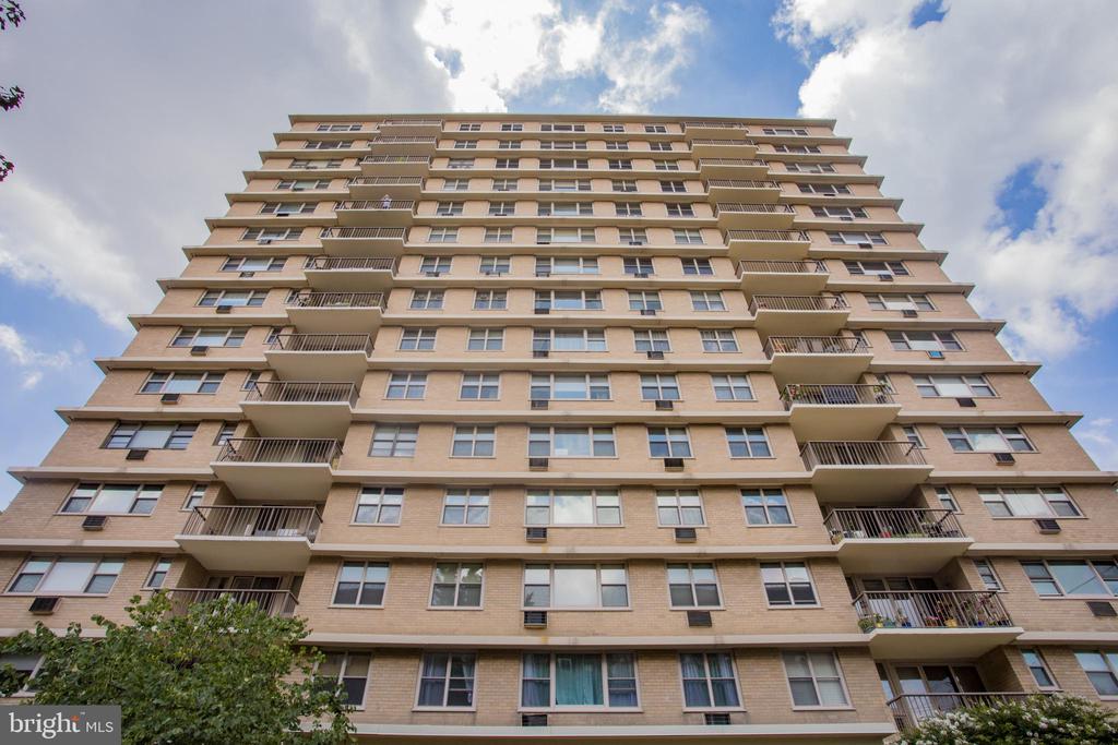 1301 N HARRISON STREET 708
