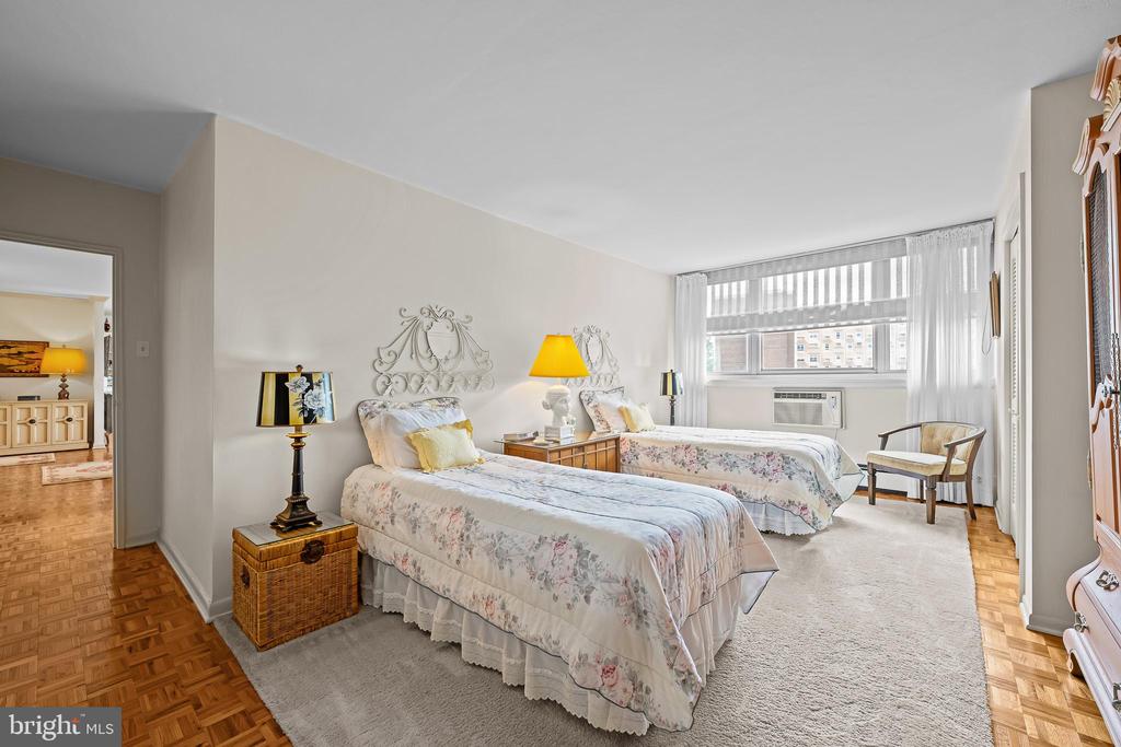 1301 N HARRISON STREET 708