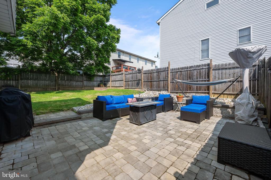 1105 BROWN STREET