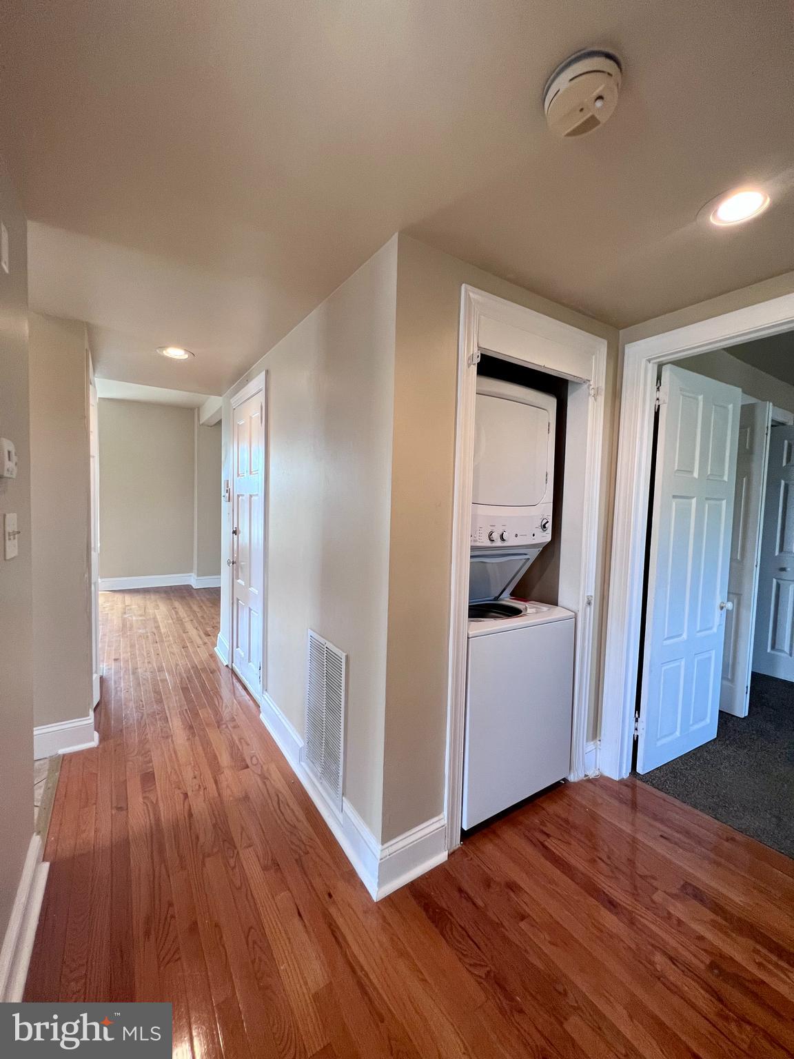 1303 W 13TH STREET 6