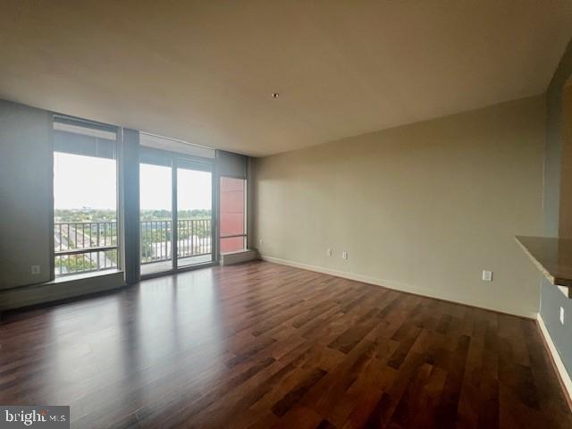 105 CHRISTINA LANDING DRIVE UNIT 904