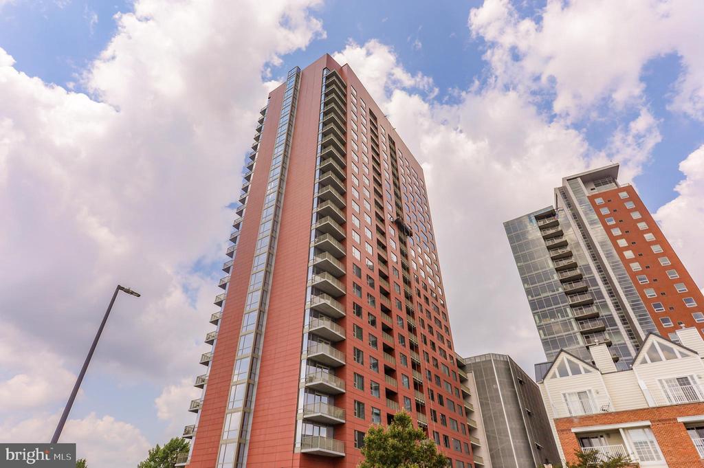 105 CHRISTINA LANDING DRIVE UNIT 904