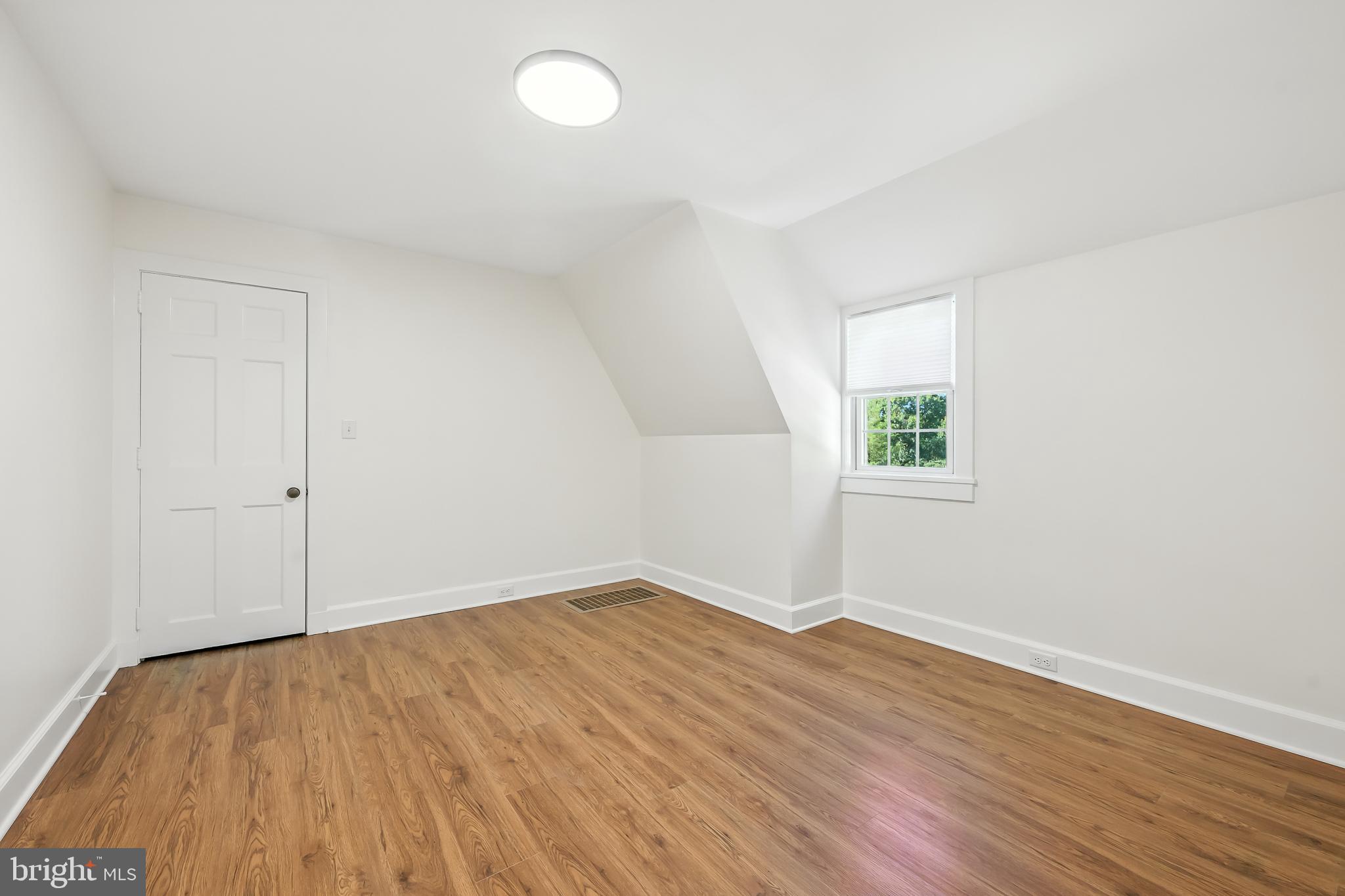 22 CENTER MEETING ROAD B