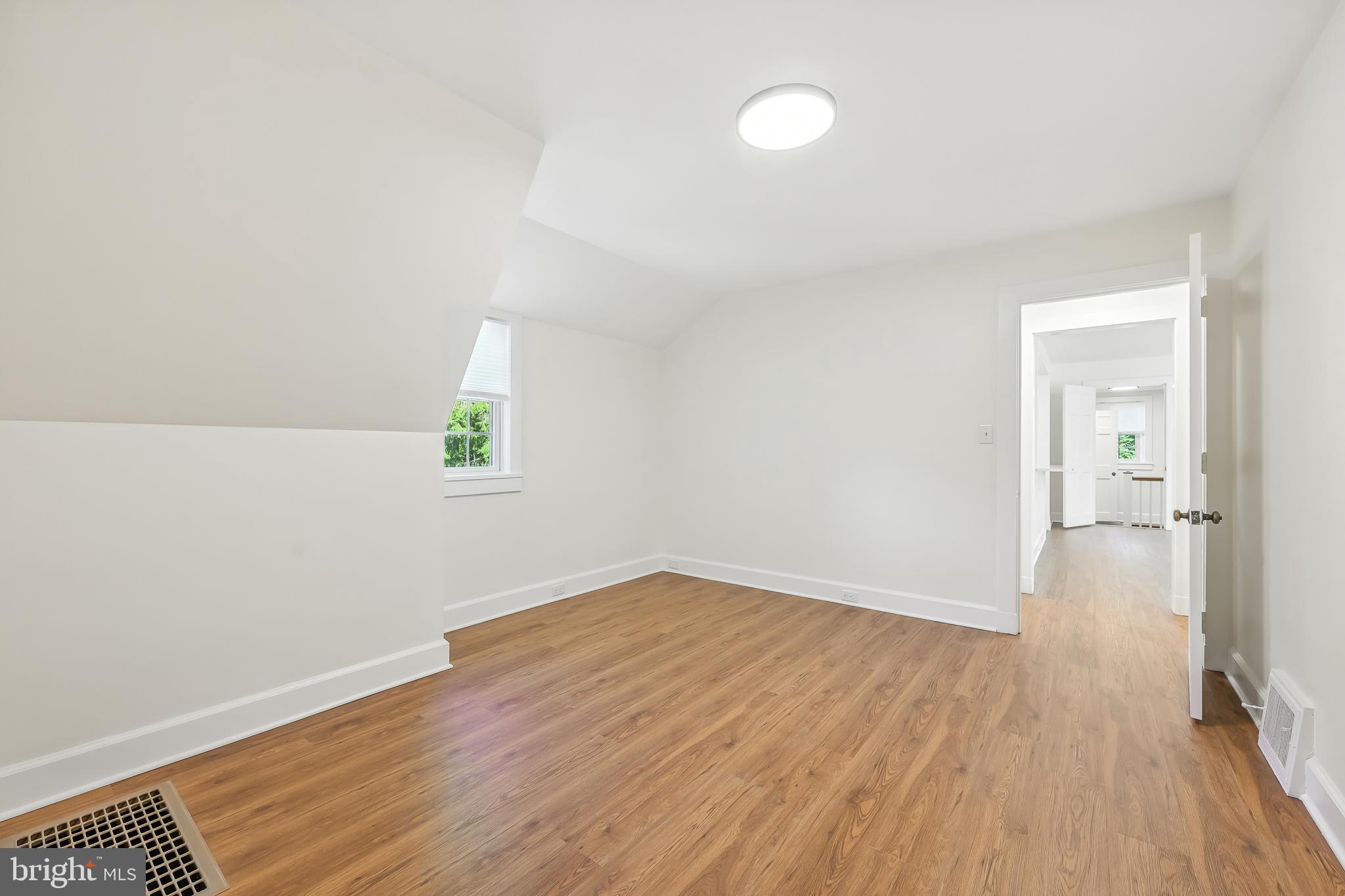 22 CENTER MEETING ROAD B