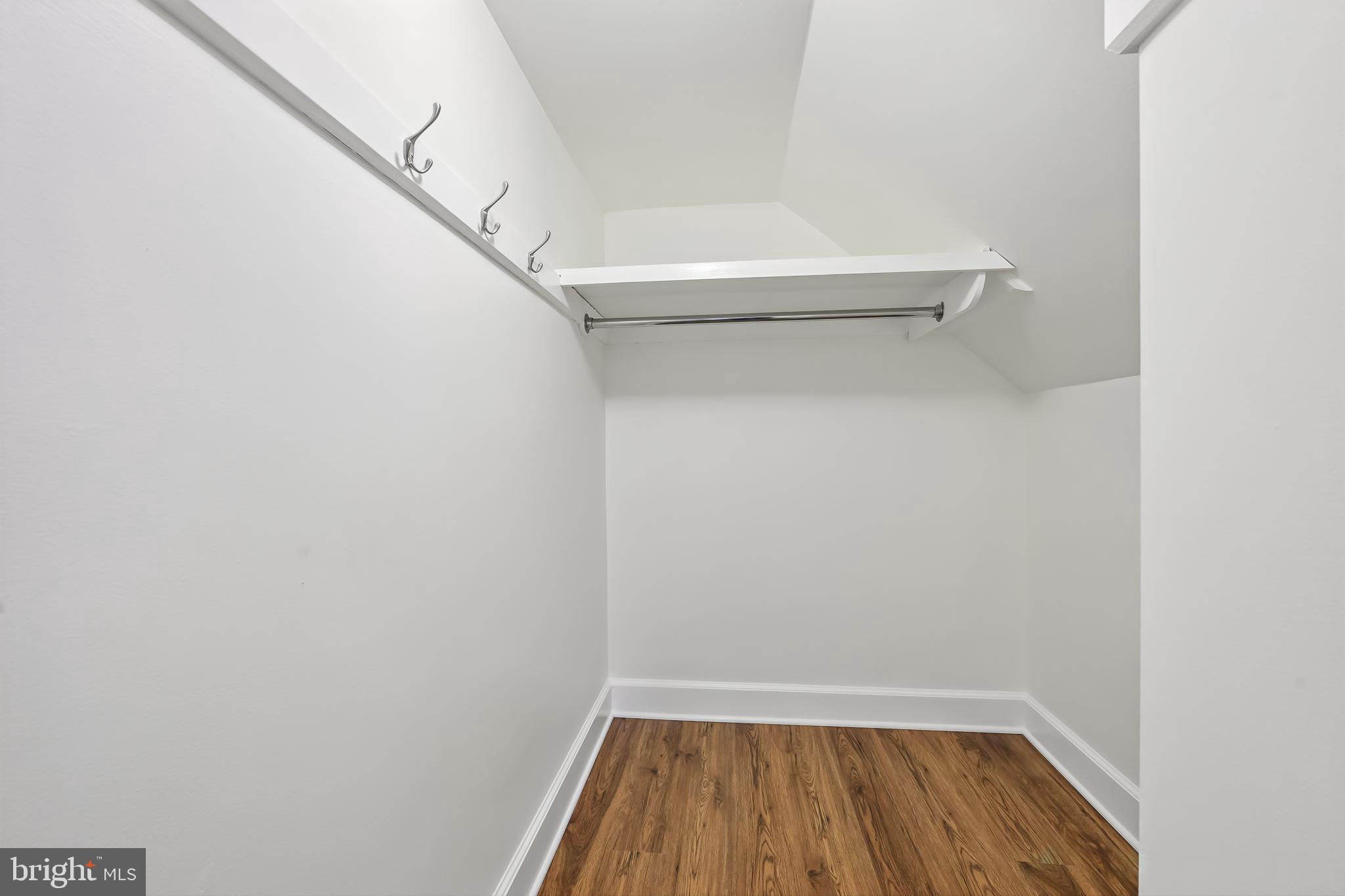 22 CENTER MEETING ROAD B